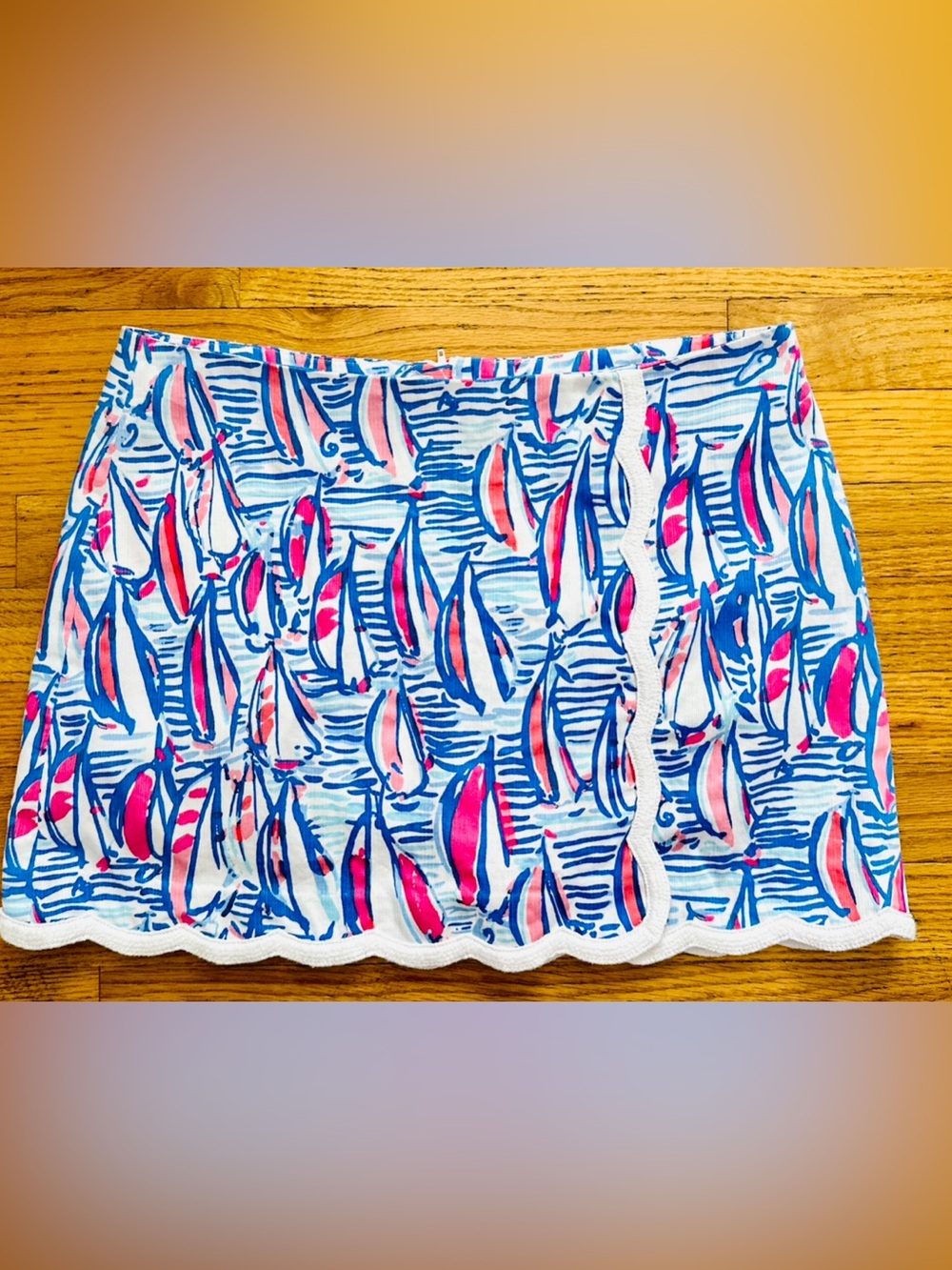 Lilly Pulitzer 10, "Red Right Return" Michelina Mini Skort. attached undershorts